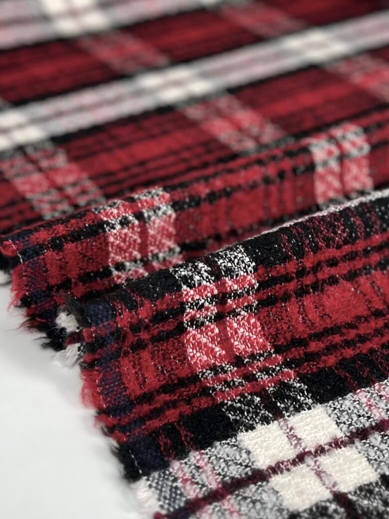 "Chanel" wool tweed with check pattern "Mia"