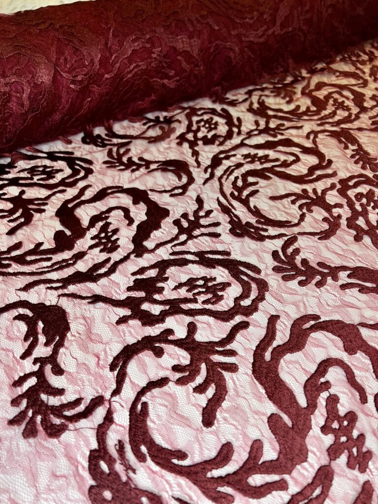 Luxurious Evening Burgundy Guipure Lace