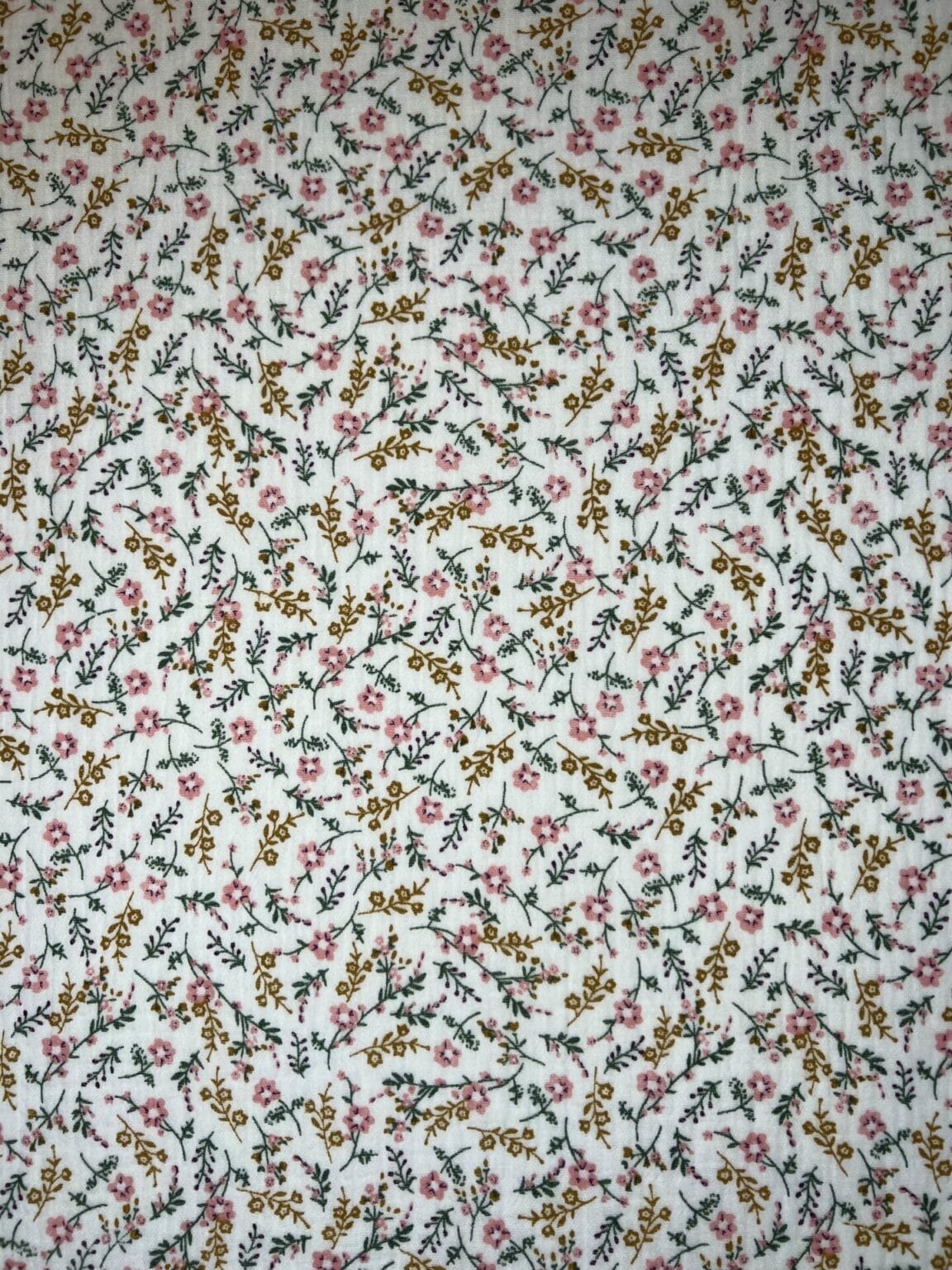 Muslin (double gauze) floral pattern