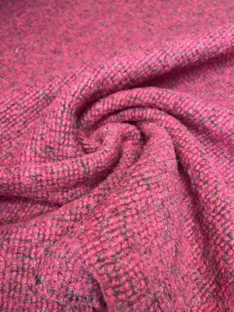 Italian Thick Knitted Wool Fabric in Fuchsia Color