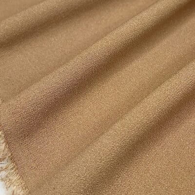 Spīdīga viskozes krepa karameļu krāsā - Image 1