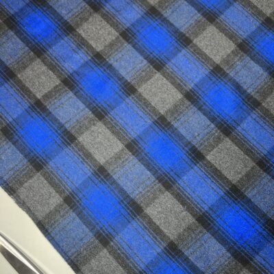 Itališkas „virgin“ vilnos ir kašmyro vilnos paltinis audinys langeliais - Image 3