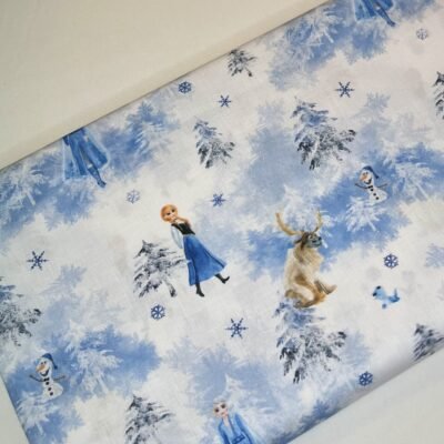 Kokvilna - audums „Princese Pasaka“ (AR BOJĀM) - Image 1