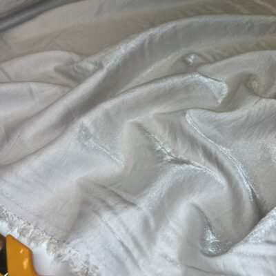 Роскошный вискозный сатин цвета серого жемчуга — изображение 1