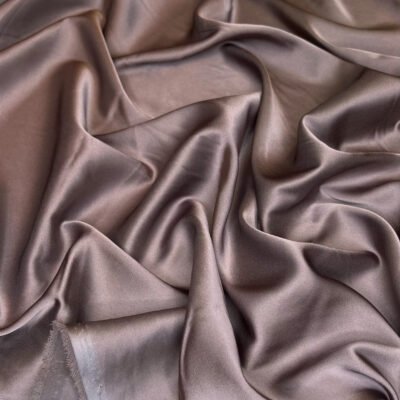 Armani zīds (satīns) „Mocha Mousse“ krāsā (AR BOJĀM) - Image 1