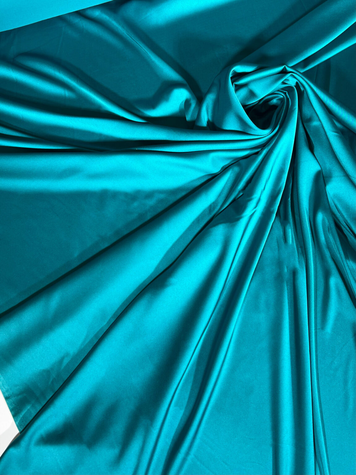 Armani Silk satinas, turkio žydros spalvos (Armani Šilkas)