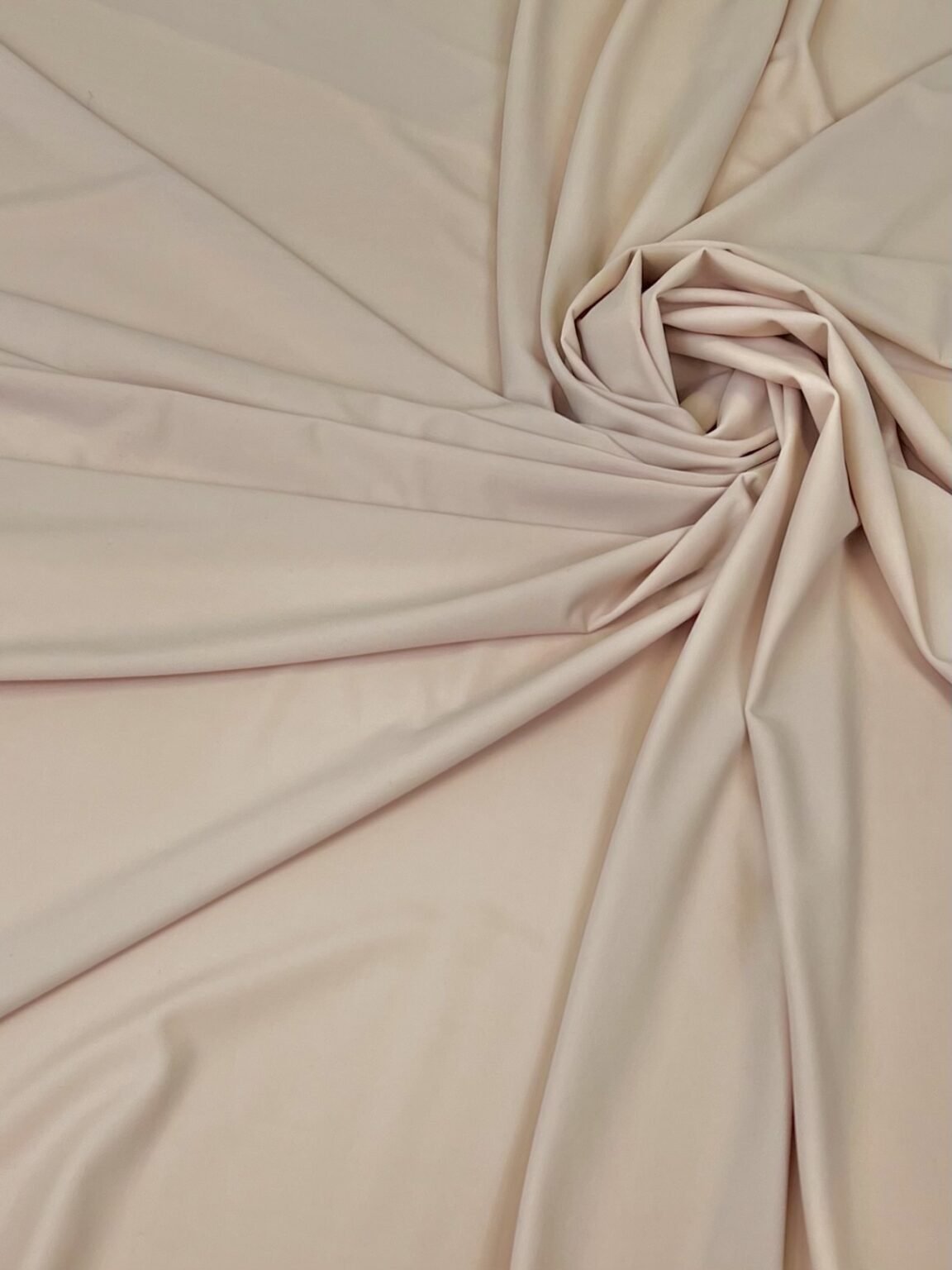 Matte body-colored lycra
