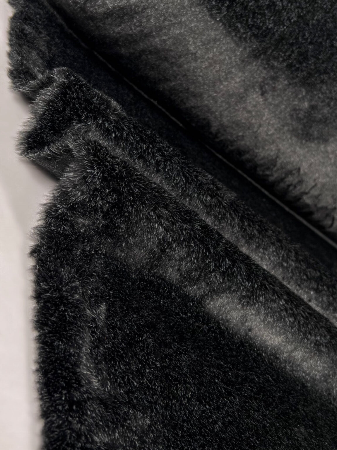 Short Hair Fur "Sheared Chinchilla" Imitation (Artificial Fur) (price for leftover 0.5 m)