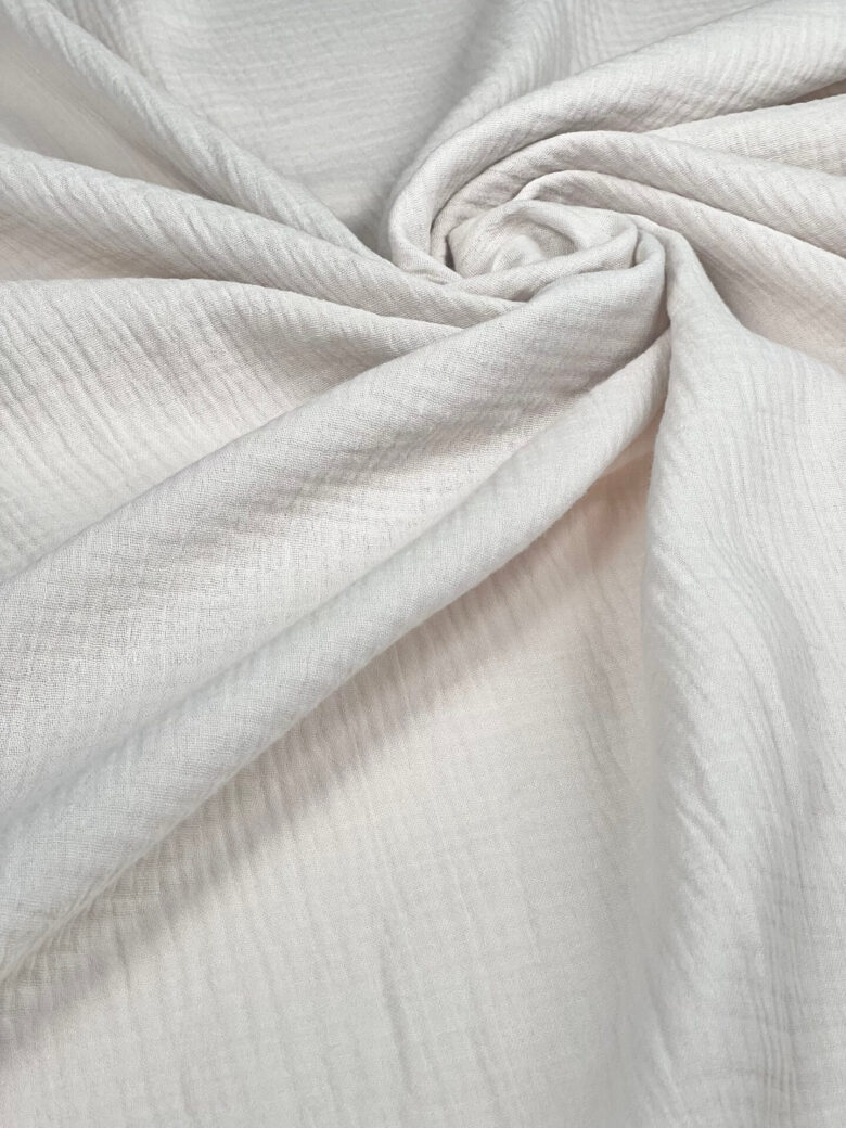Muslin in grayish-white color 150cm