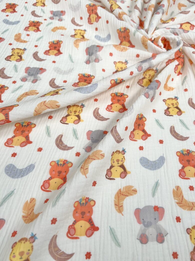 DIGITAL PRINT muslin fabric with the design "Jungle Friends"
