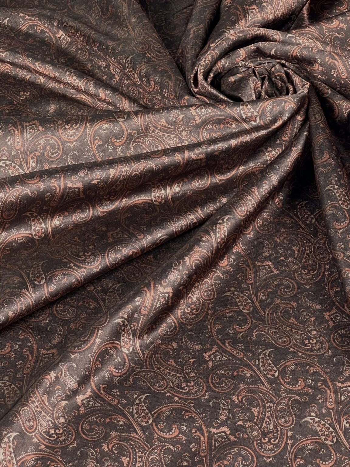 Italian Luxury Lining Fabric with Natural Silk "Paisley Abstraction"