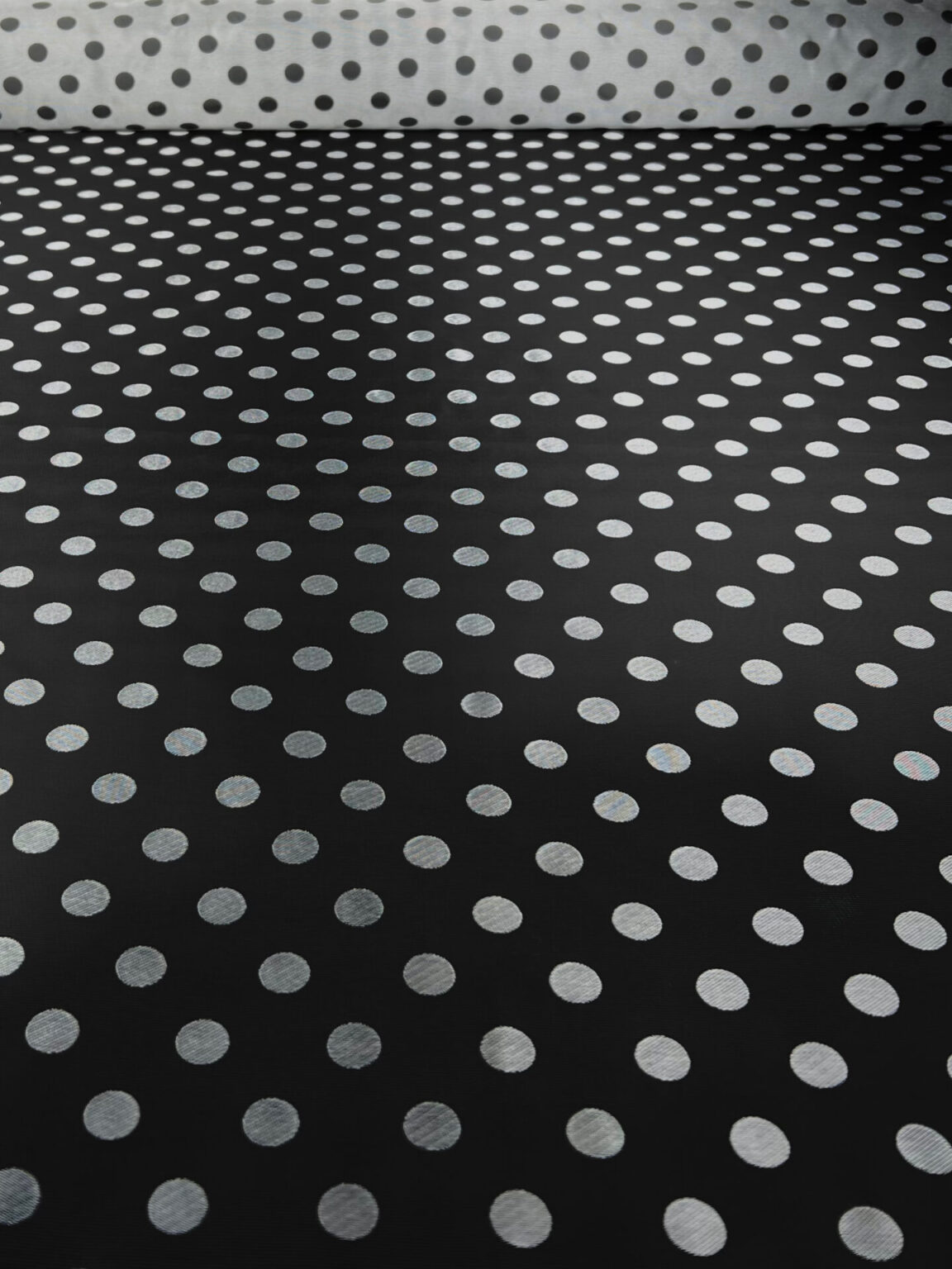 Dvipusis žakardas burbulų rašto „Black & Silver“