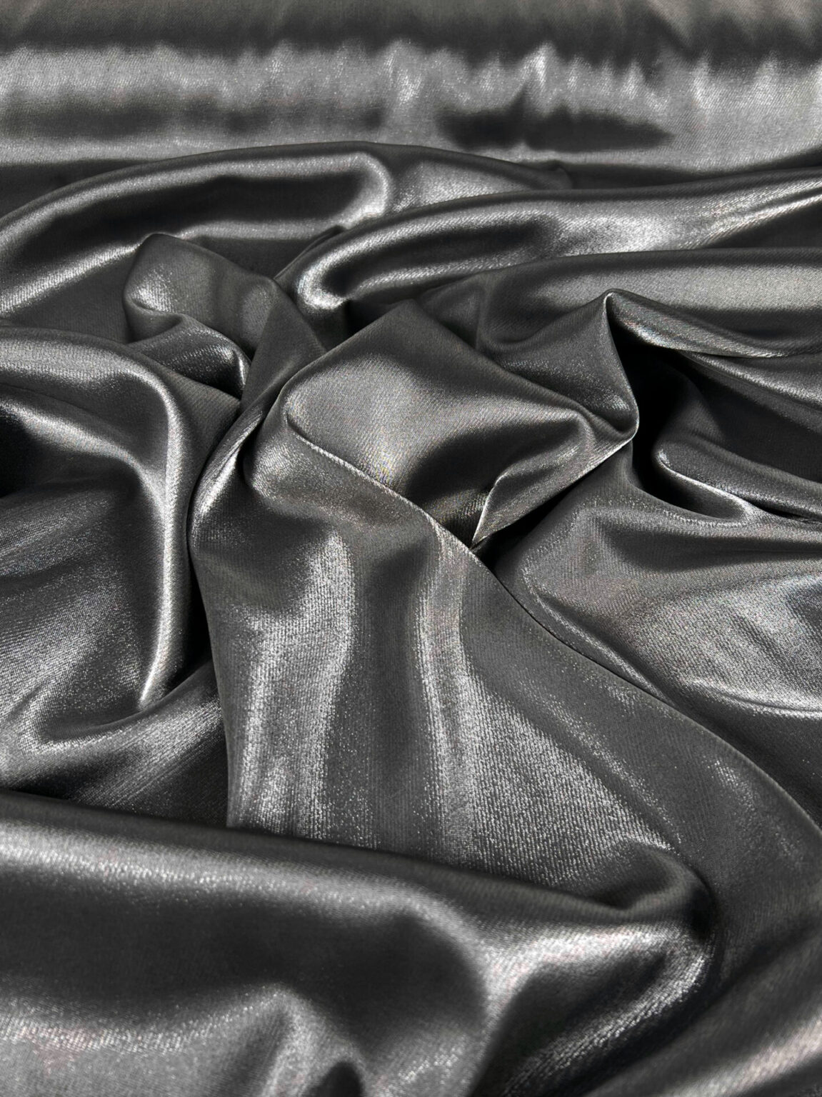 PREMIUM blizgus viskozės audinys su liureksu „Silver Black“