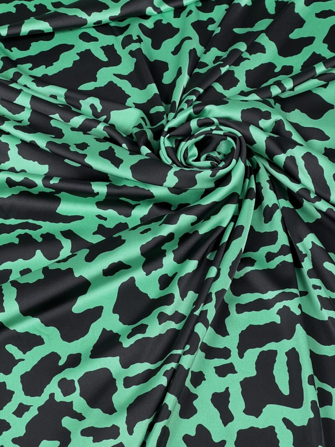 Armani zīds (satīns) „Tropicana“