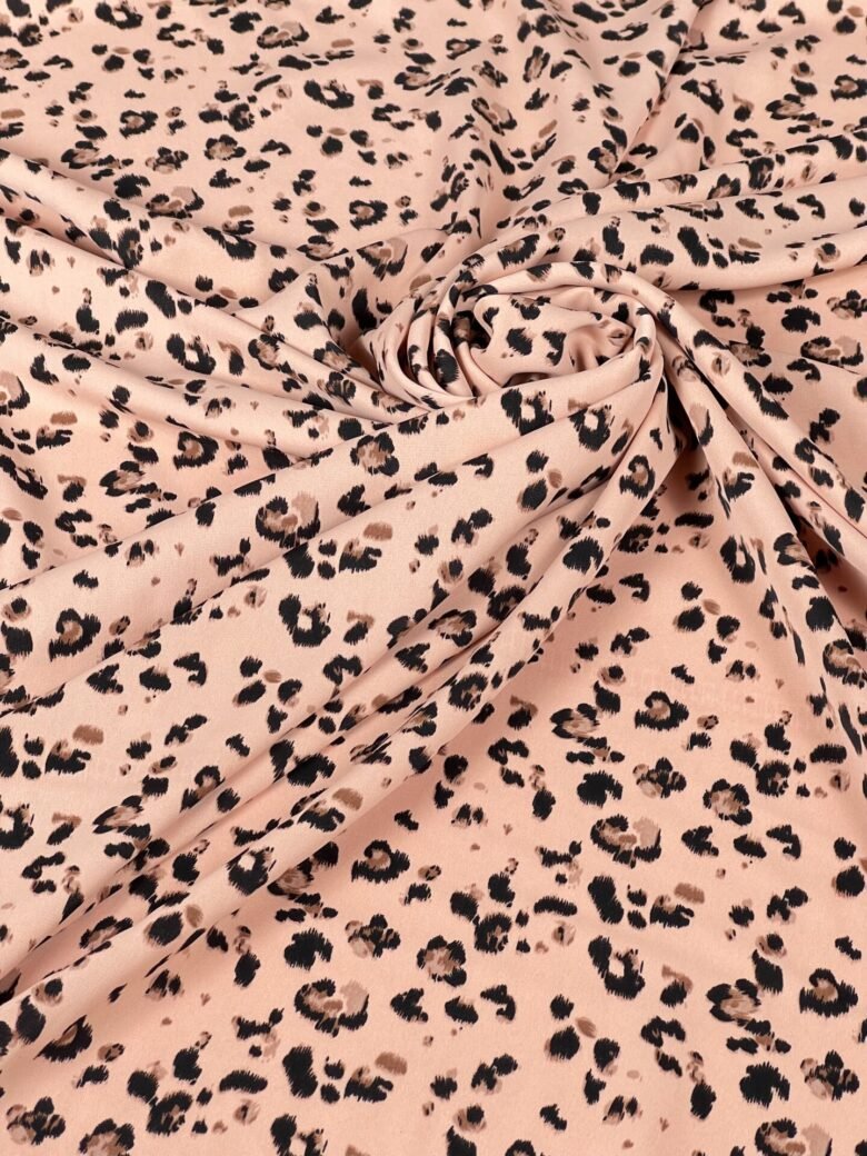 „SPH“ kleita audums „Leoparda“ raksts