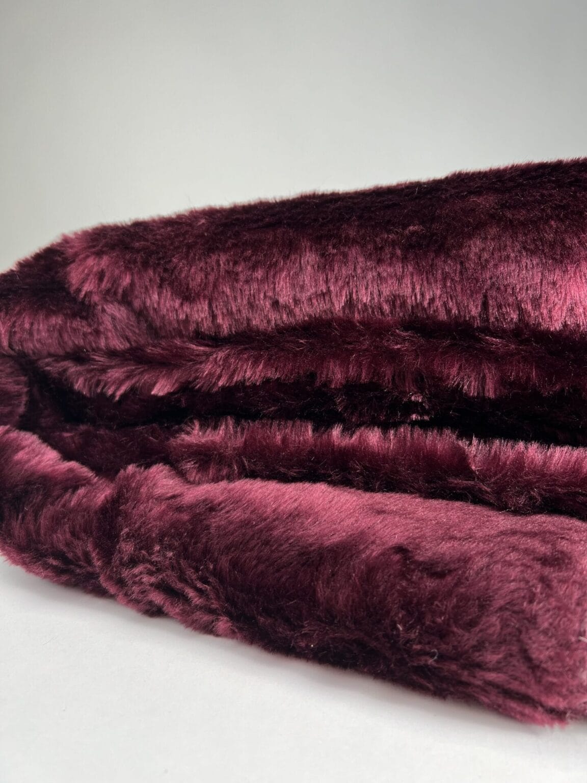 Short Hair Artificial Fur in "Red Wine" Color
