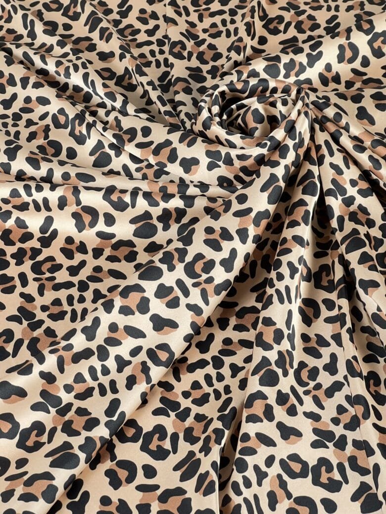 Armani zīds (satīns) „Leo“