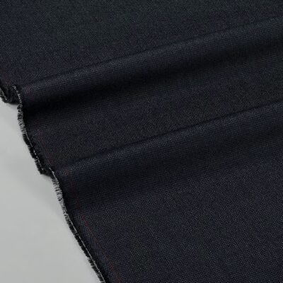 kostiuminis vilnos audinys