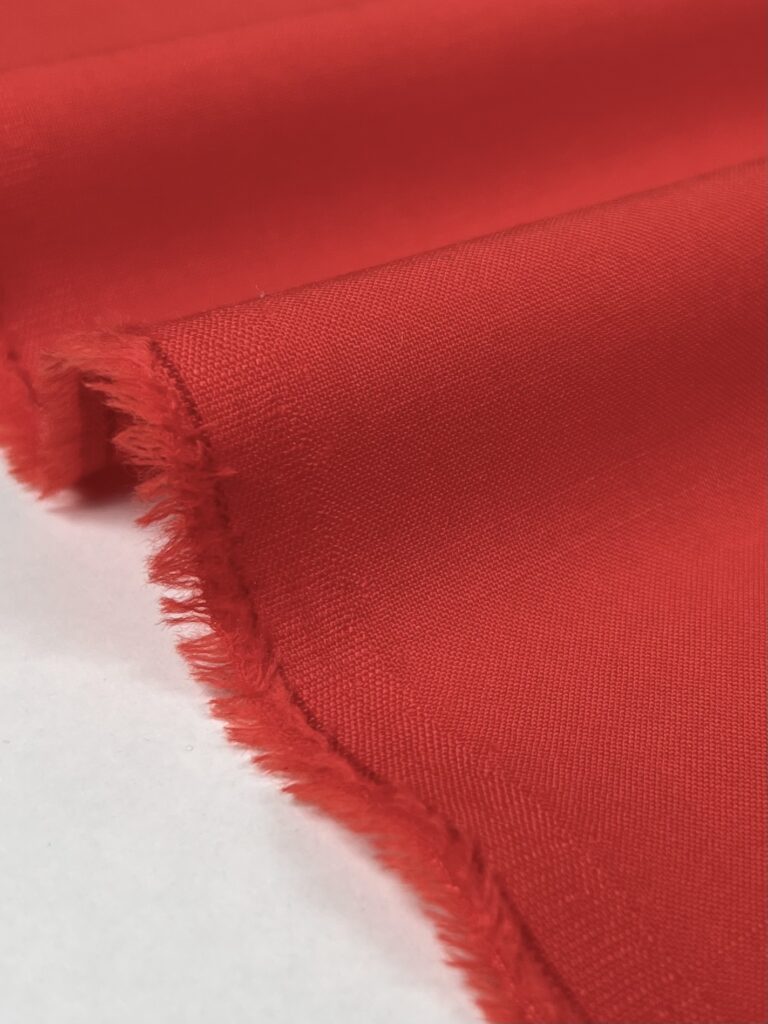 virgin wool kostiuminis