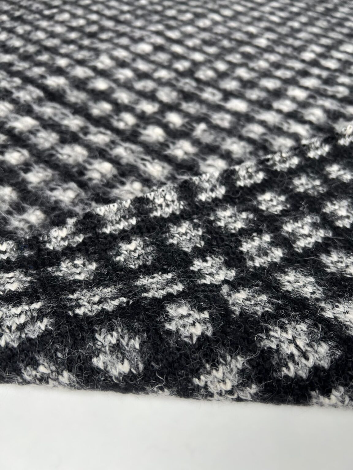 Italian Virgin Wool Thick Jersey "Domino"