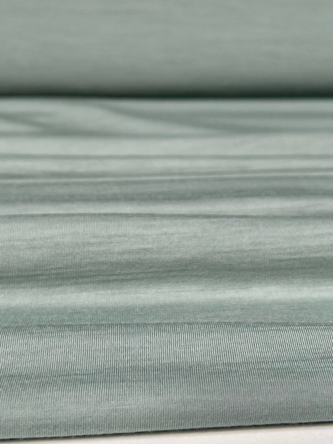 Merino vilnos ir poliesterio elastingas trikotažas (premium kokybė) „Light Green“ spalvos 084