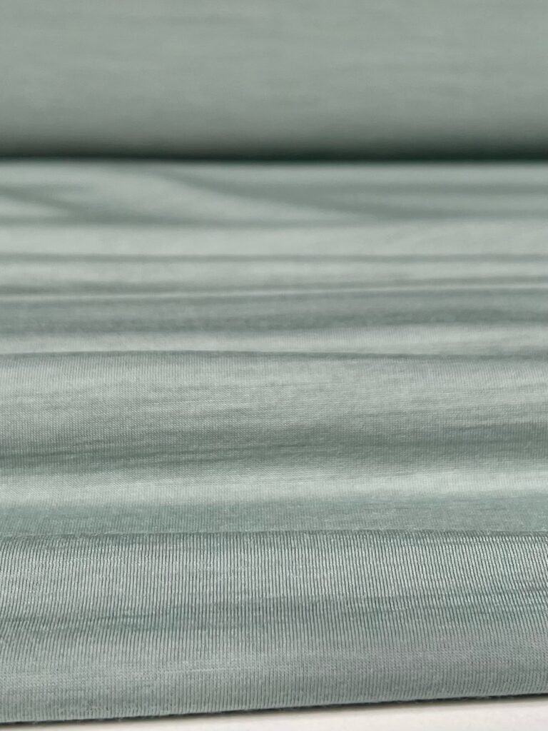 merino vilna poliesteris