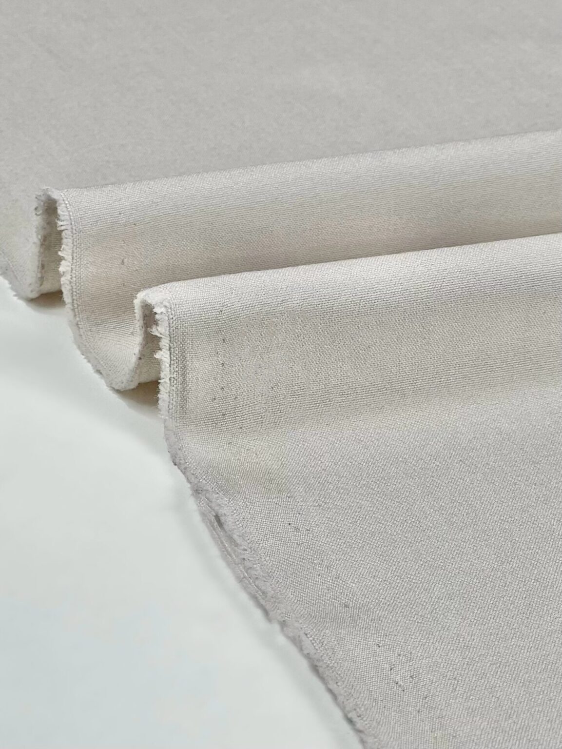 Suiting fabric with viscose in grayish yellow color