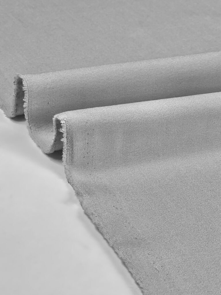 kostiuminis viskozės audinys