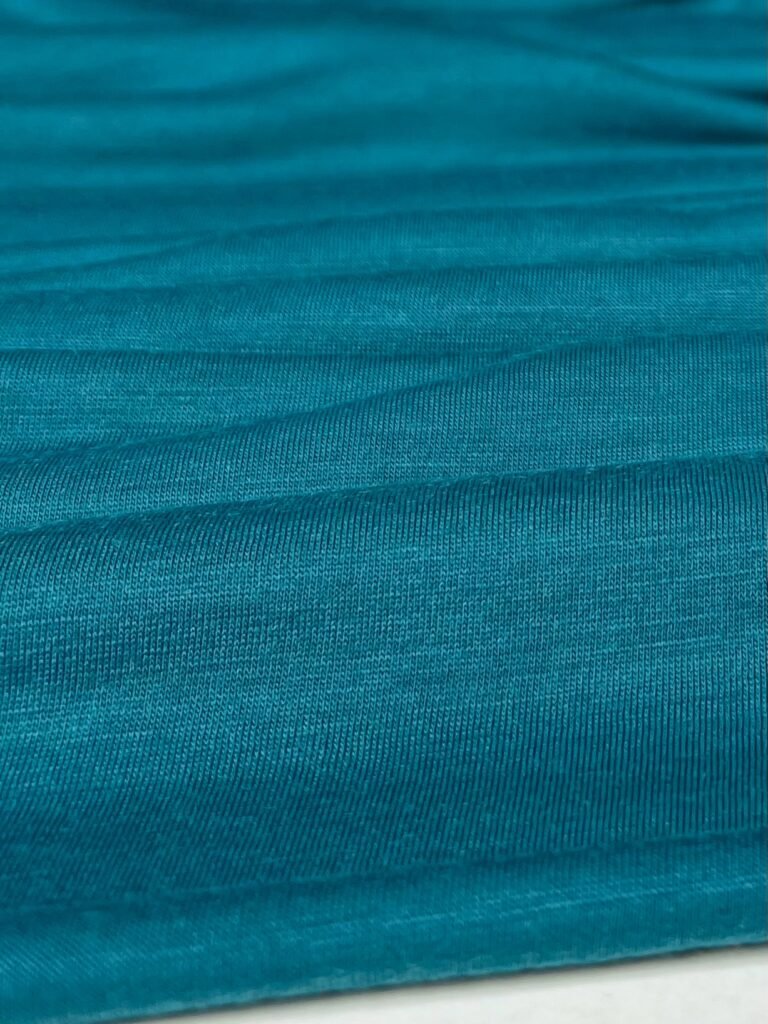 merino vilna poliesteris