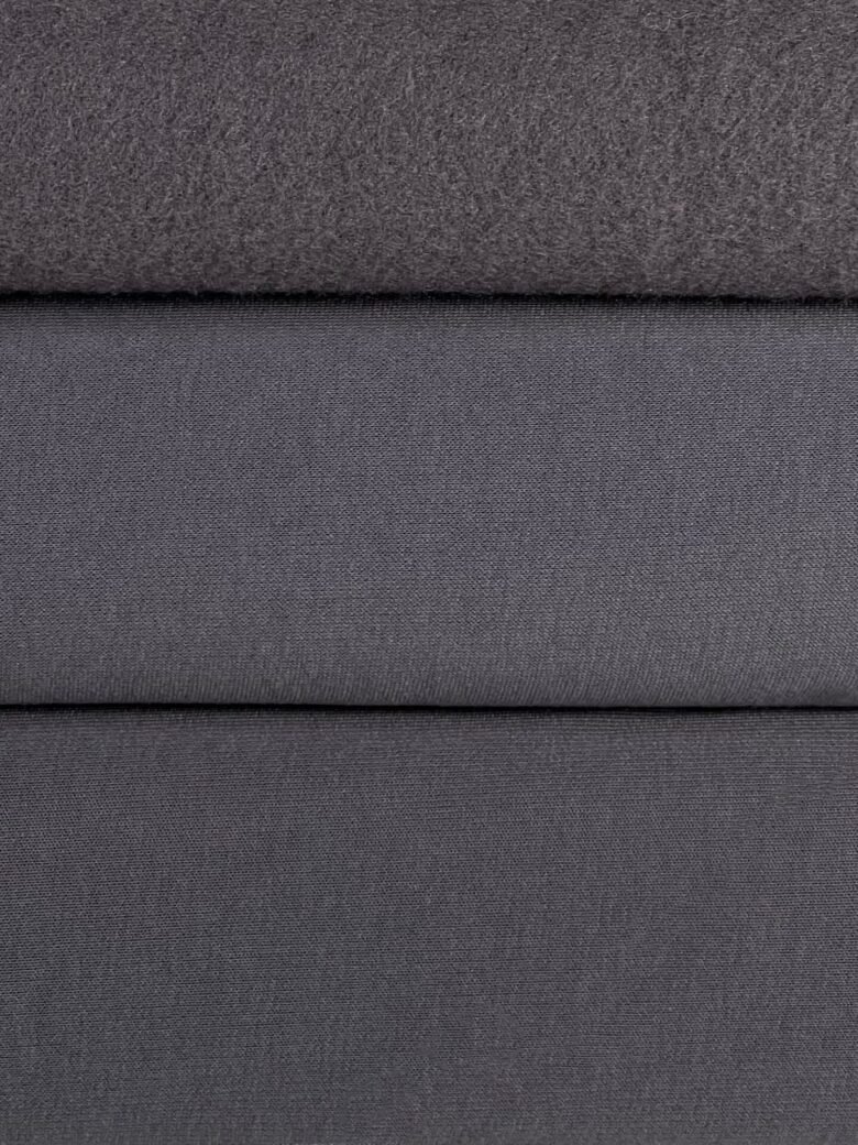 Трёхниточный петлевой трикотаж с ворсом PENYE цвета "Dark Grey" (KD23)
