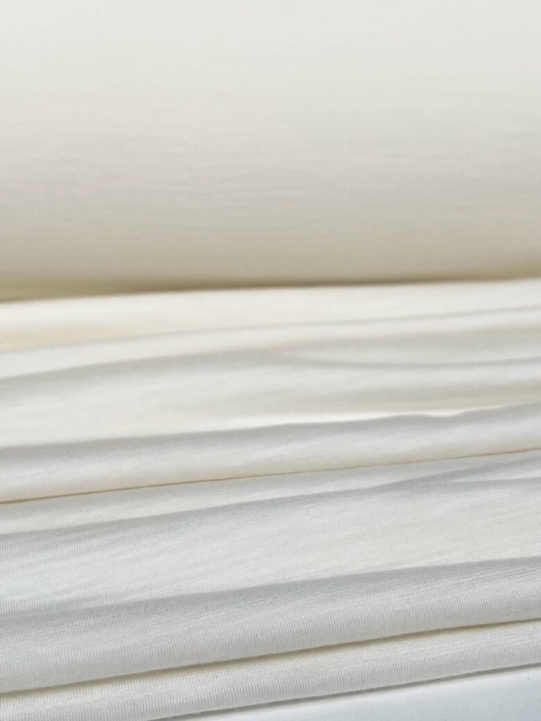 Elastīgs merino vilnas un tencela trikotāža (premium kvalitāte) "Mandeles piens" 185