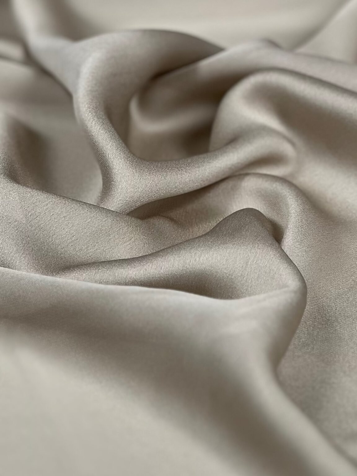 Solid Satin Silk Chiffon with Elastane "Cream Grey"