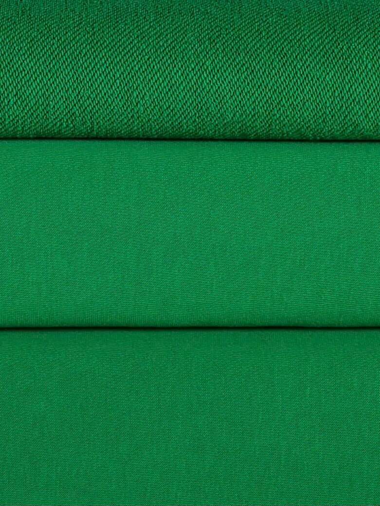 "Diagonal" three-thread loop knit fabric in green color