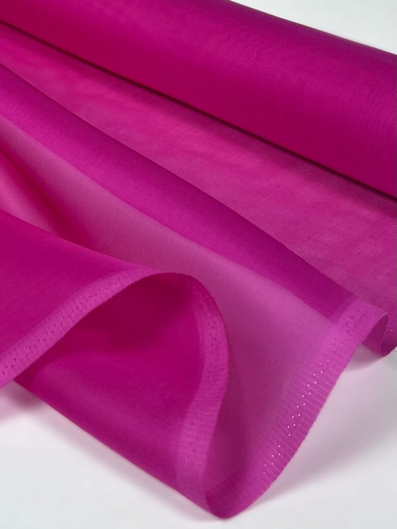 Itāļu kolekcijas dabīgā zīda organza „Fuksija“