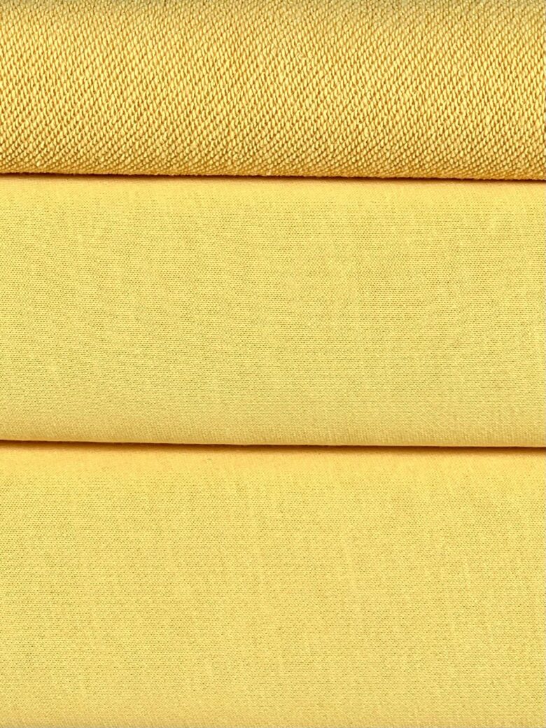 "Diagonal" three-thread loop knit fabric in yellow color