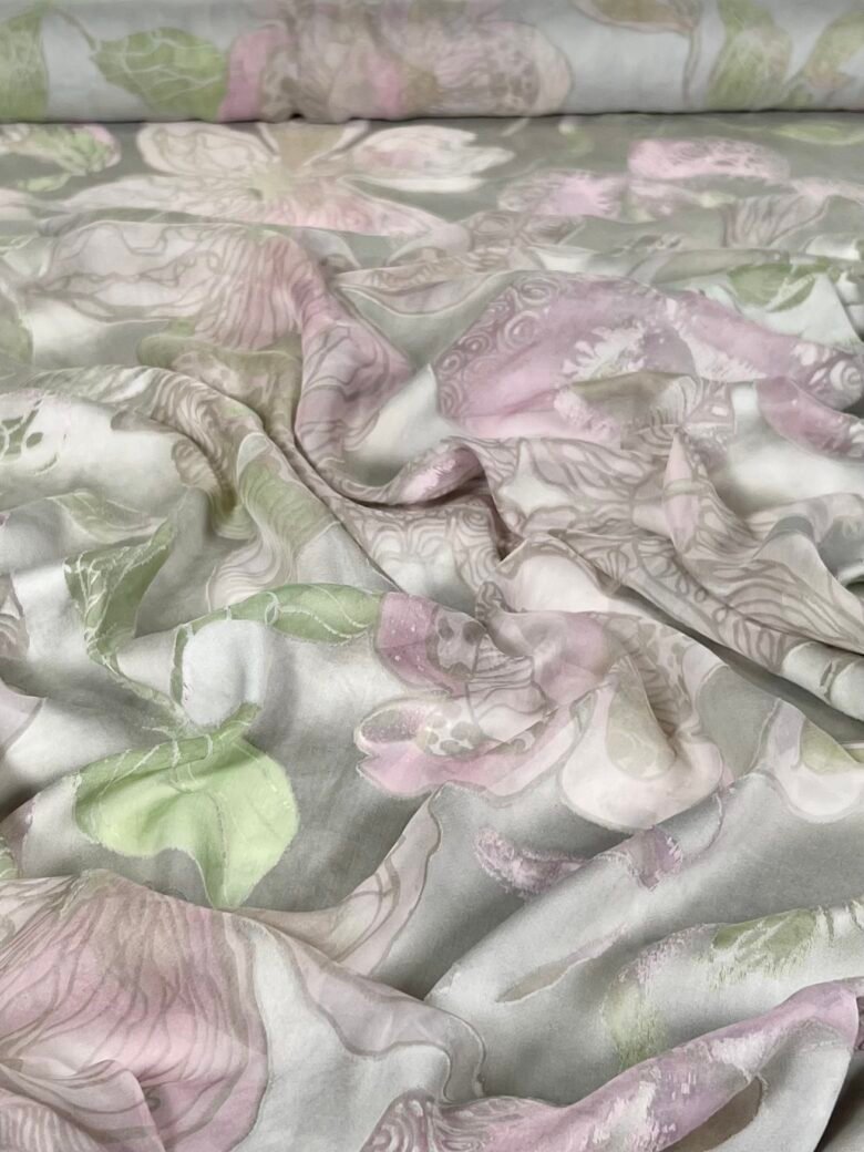 Itāļu kolekcijas dabīgā zīda un viskozes žakarda voils (Voile Silk) „Akrila estētika“