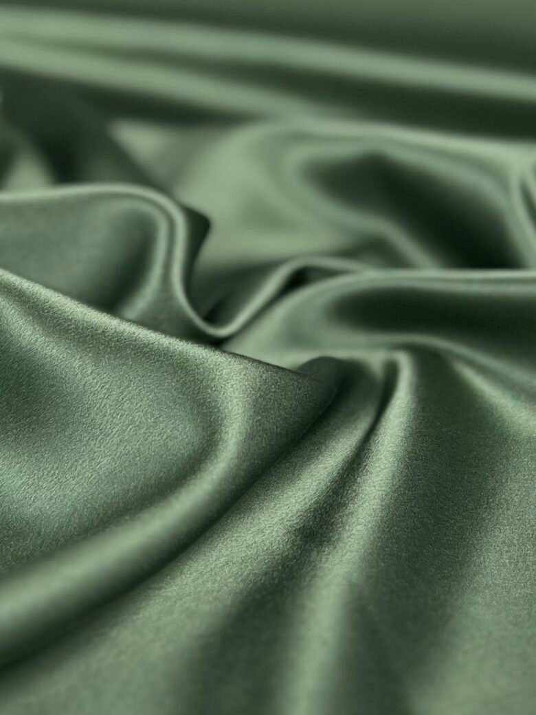 Mulberry šilkas „Emerald“