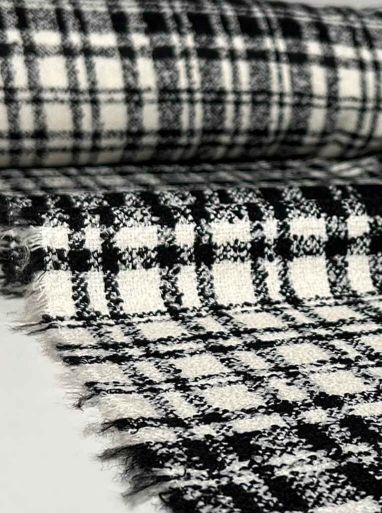 Itališkas vilnonis Chanel stiliaus tvidas „Bianco e Nero“