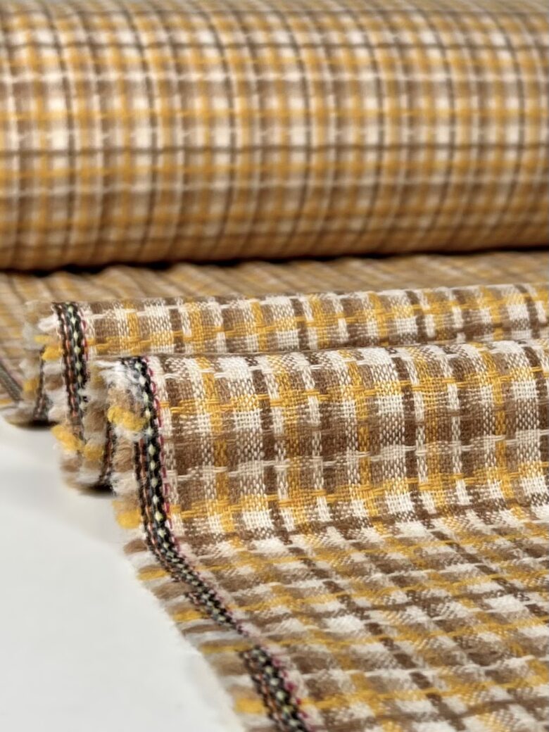 Suiting Tweed with Wool in Mustard Color "Nova"