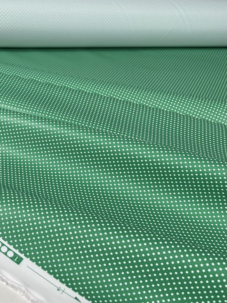 Тонкая курточная ткань с мелким точечным рисунком «Green»