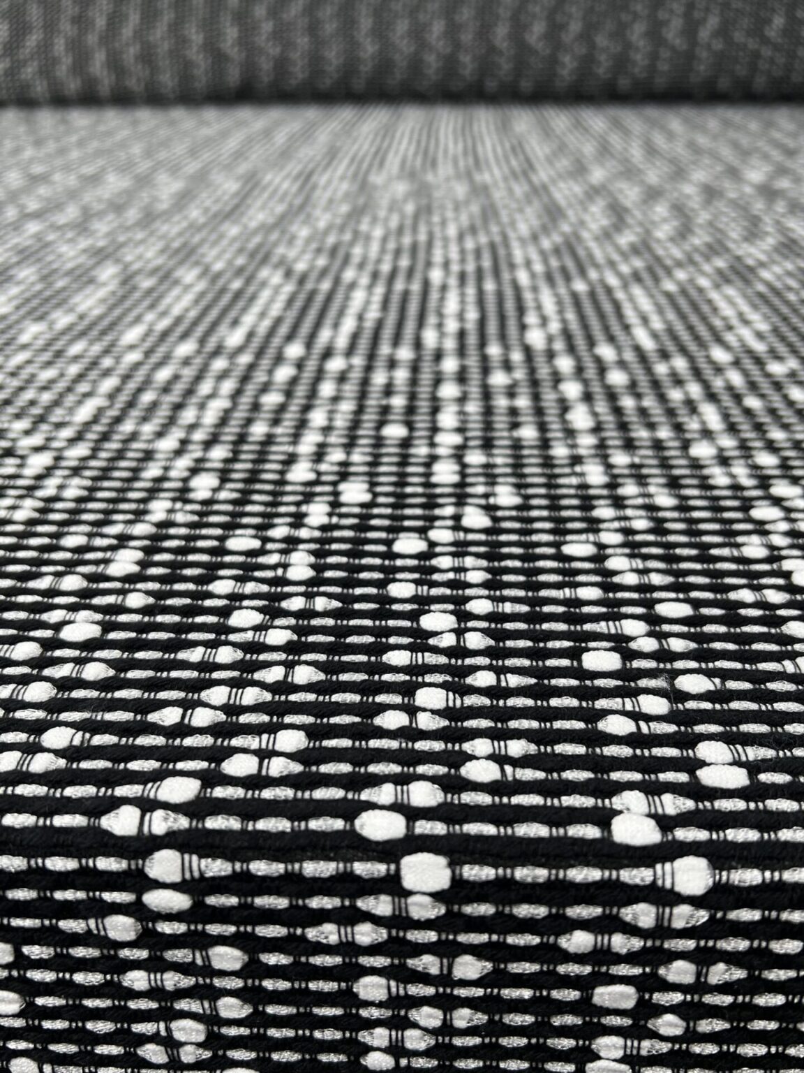 Itāļu Chanel stila tvīds „Contrast“
