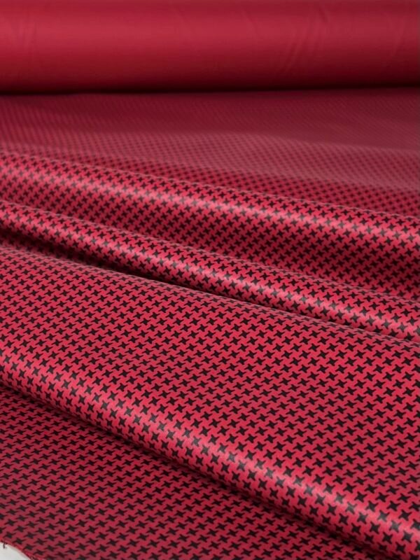 plonas striukinis audinys striukinis audinys