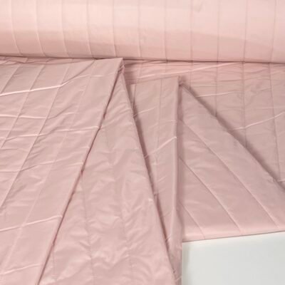 striukinis audinys su pašiltinimu