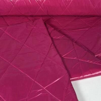 striukinis audinys su pašiltinimu