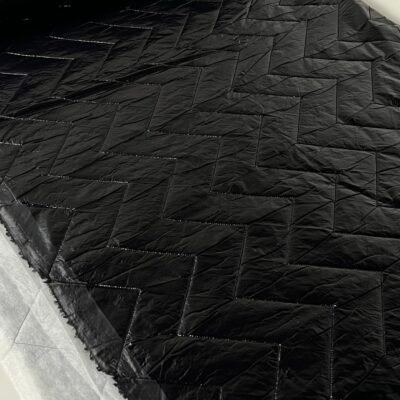 striukinis audinys su pašiltinimu