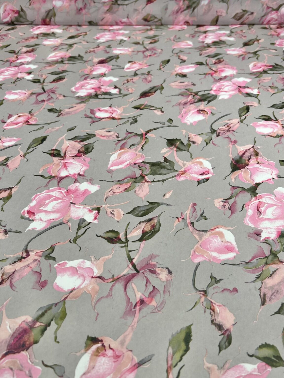 Šifonas „Silent Roses“
