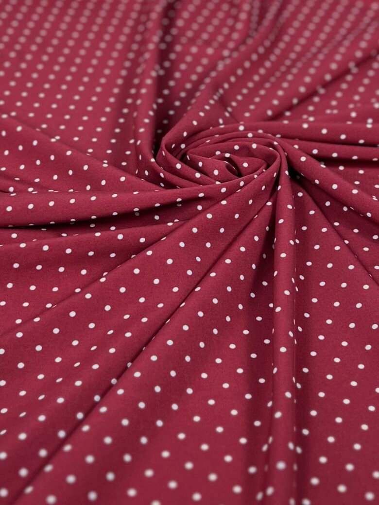 „Silky“ suknelinis audinys taškuoto rašto „Burgundy“ spalvos