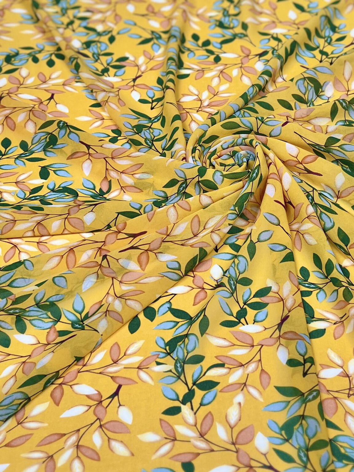 Šifons ar dizainu „Leaf Branches“