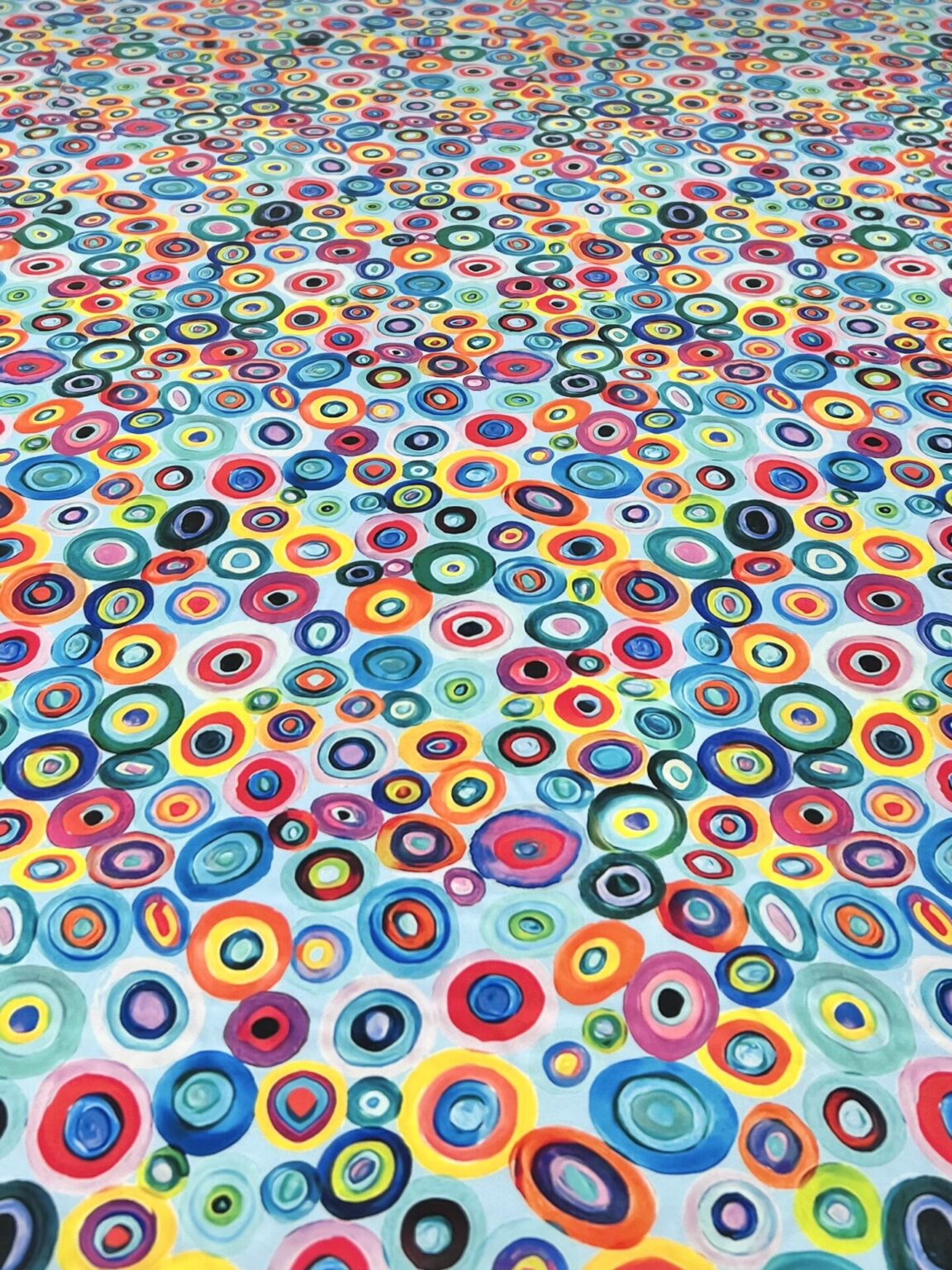 Armani zīds (satīns) „Pop Circles“
