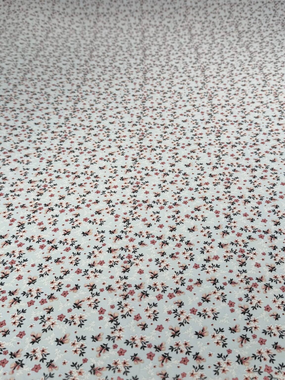 Шифон с дизайном «Tiny Flowers» голубого цвета